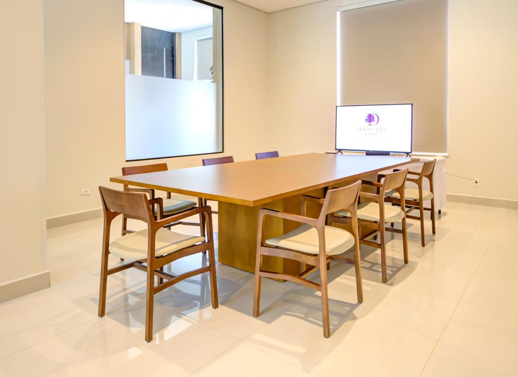 Doubletree By Hilton - Resort - Foz Do Iguacu Luaran gambar Meeting room at the University of the West of England